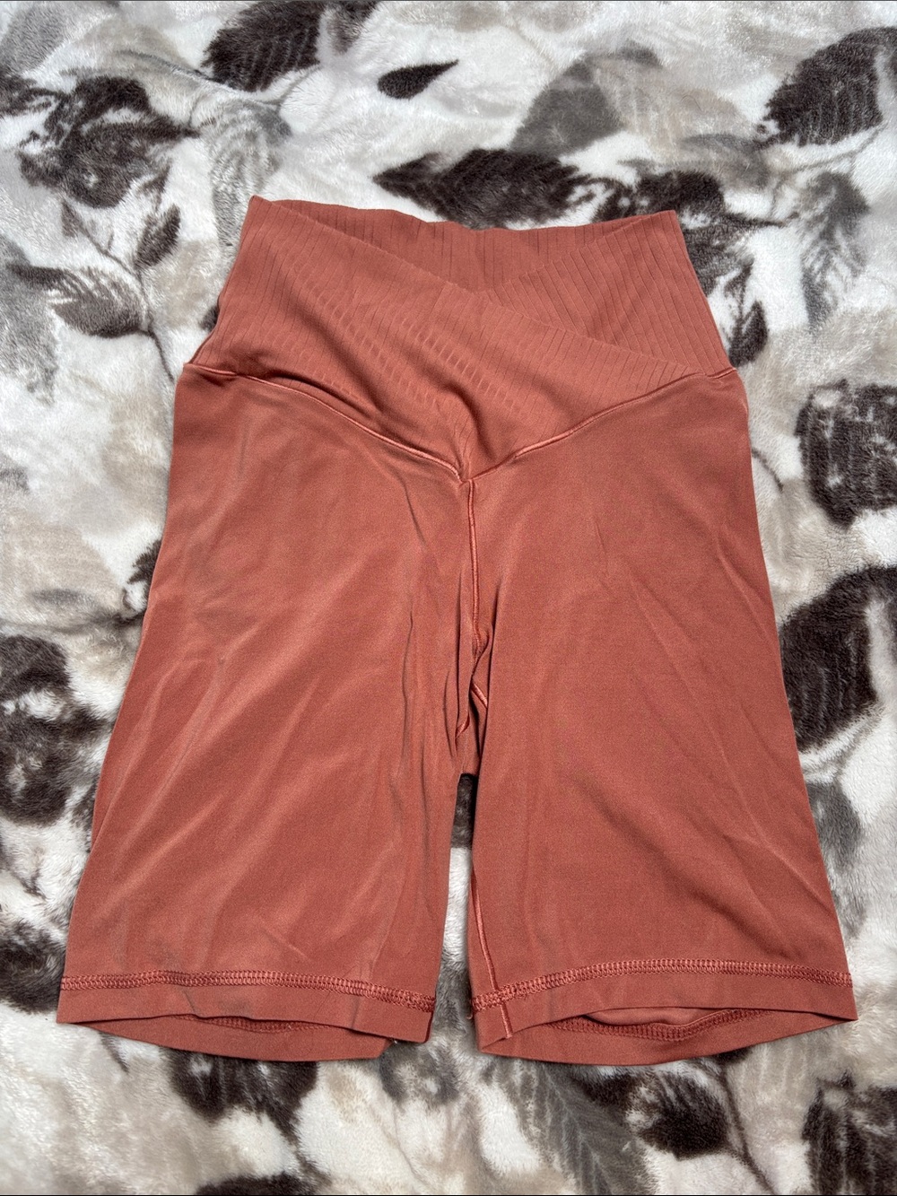 Offline/Aerie Biker Shorts Size Small